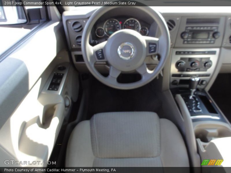 Light Graystone Pearl / Medium Slate Gray 2007 Jeep Commander Sport 4x4