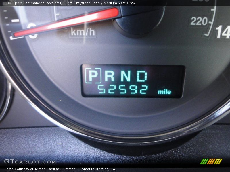 Light Graystone Pearl / Medium Slate Gray 2007 Jeep Commander Sport 4x4