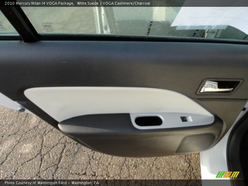 Door Panel of 2010 Milan I4 VOGA Package