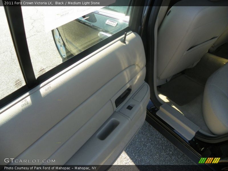 Black / Medium Light Stone 2011 Ford Crown Victoria LX
