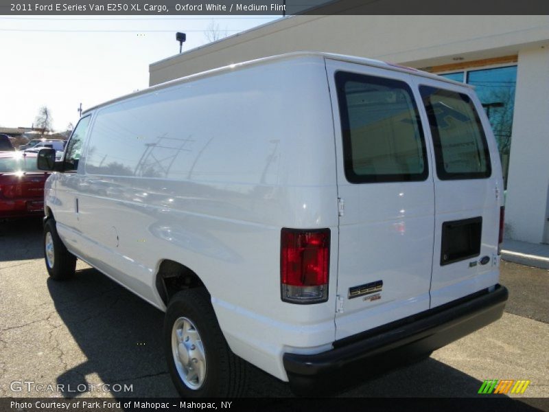 Oxford White / Medium Flint 2011 Ford E Series Van E250 XL Cargo