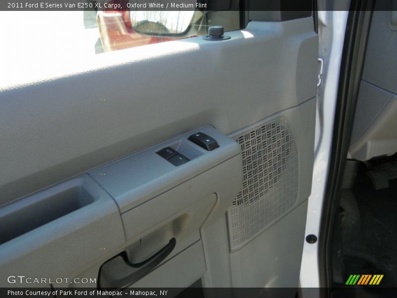 Oxford White / Medium Flint 2011 Ford E Series Van E250 XL Cargo