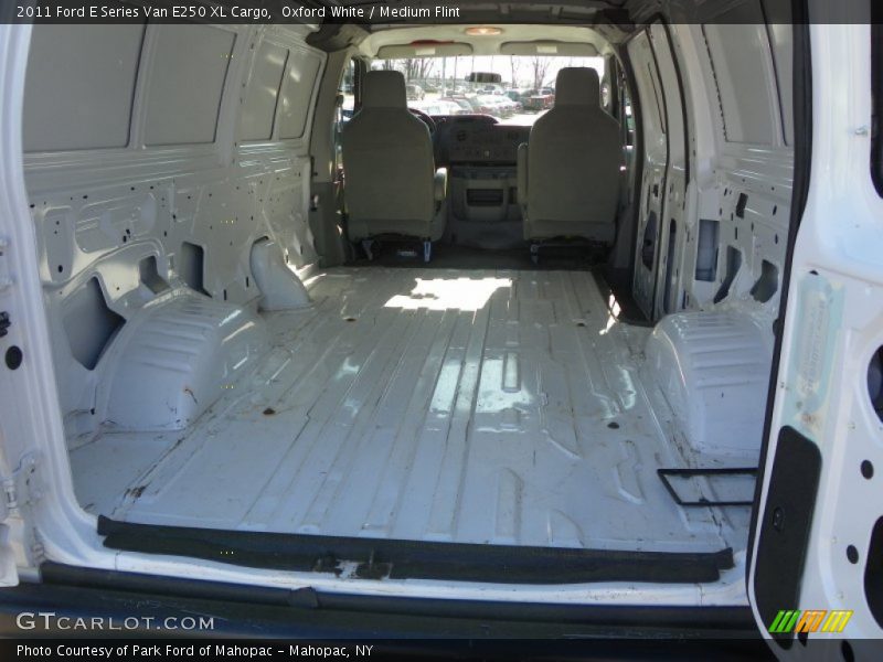 Oxford White / Medium Flint 2011 Ford E Series Van E250 XL Cargo