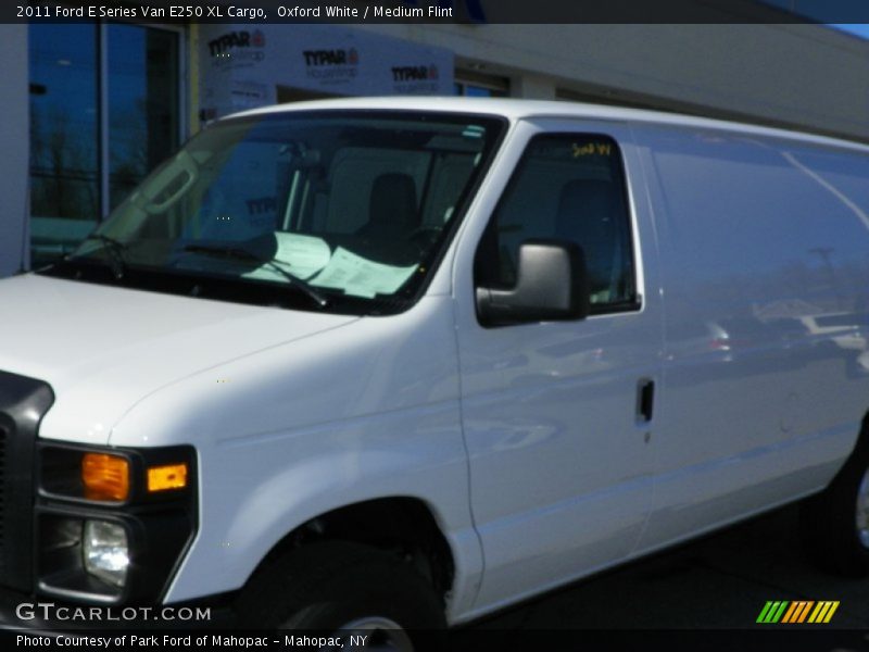 Oxford White / Medium Flint 2011 Ford E Series Van E250 XL Cargo