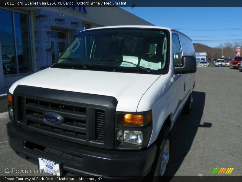 Oxford White / Medium Flint 2011 Ford E Series Van E250 XL Cargo