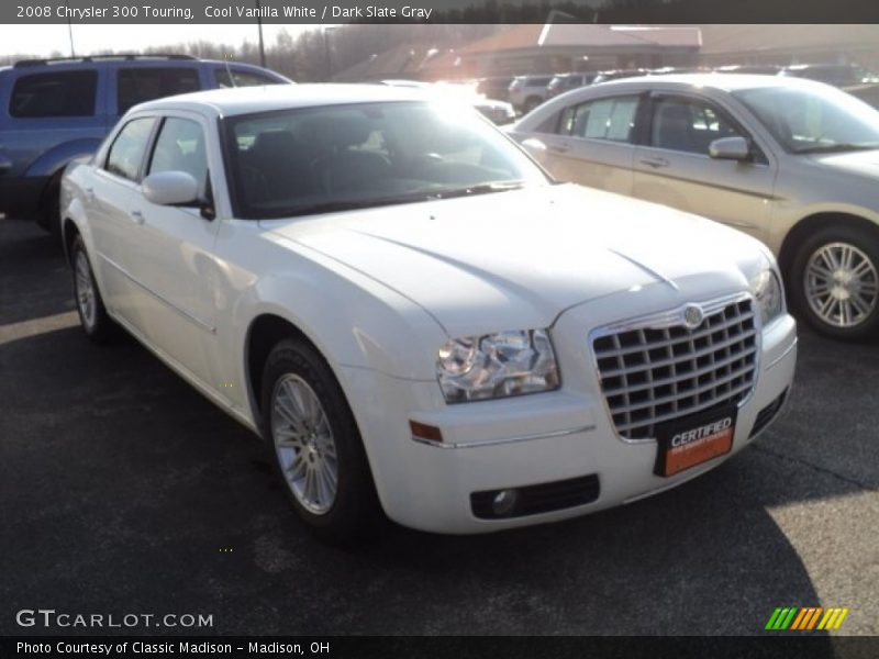 Cool Vanilla White / Dark Slate Gray 2008 Chrysler 300 Touring