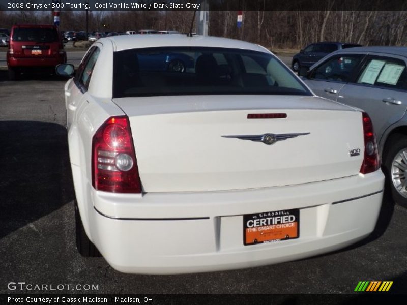 Cool Vanilla White / Dark Slate Gray 2008 Chrysler 300 Touring