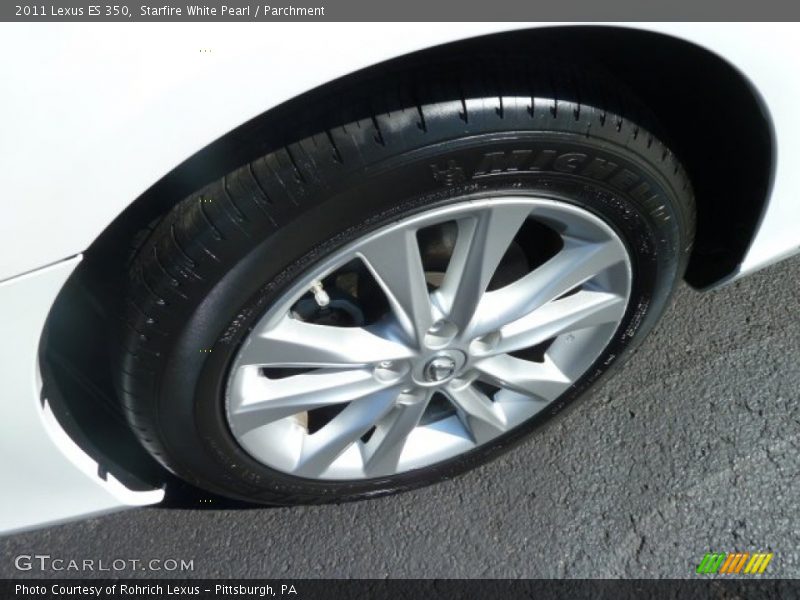 Starfire White Pearl / Parchment 2011 Lexus ES 350