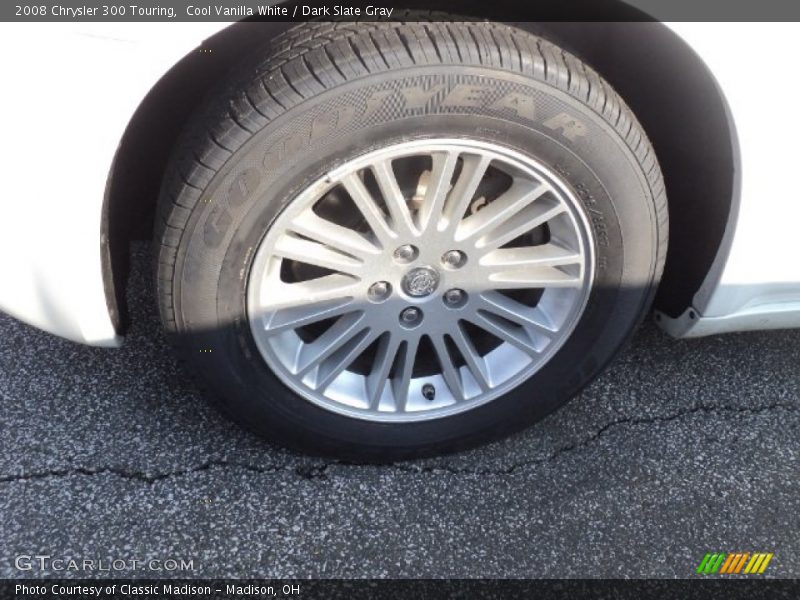Cool Vanilla White / Dark Slate Gray 2008 Chrysler 300 Touring