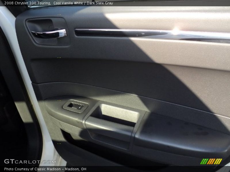Cool Vanilla White / Dark Slate Gray 2008 Chrysler 300 Touring