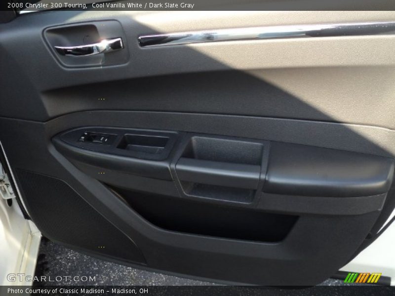 Cool Vanilla White / Dark Slate Gray 2008 Chrysler 300 Touring