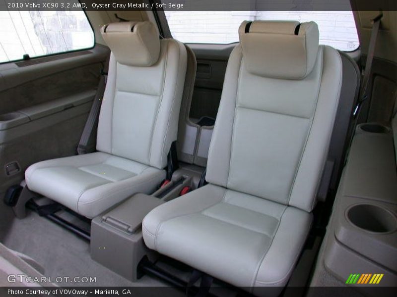 Oyster Gray Metallic / Soft Beige 2010 Volvo XC90 3.2 AWD