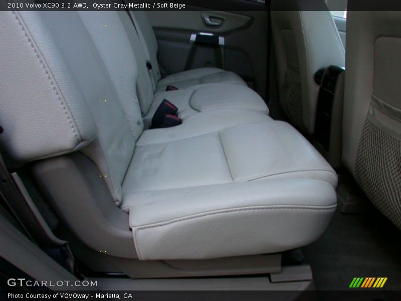 Oyster Gray Metallic / Soft Beige 2010 Volvo XC90 3.2 AWD