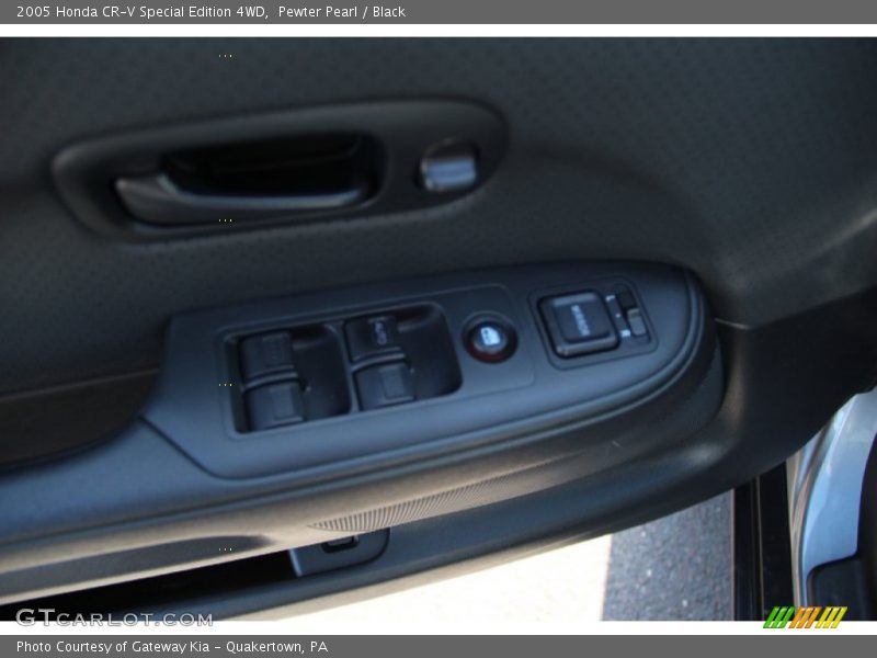 Pewter Pearl / Black 2005 Honda CR-V Special Edition 4WD