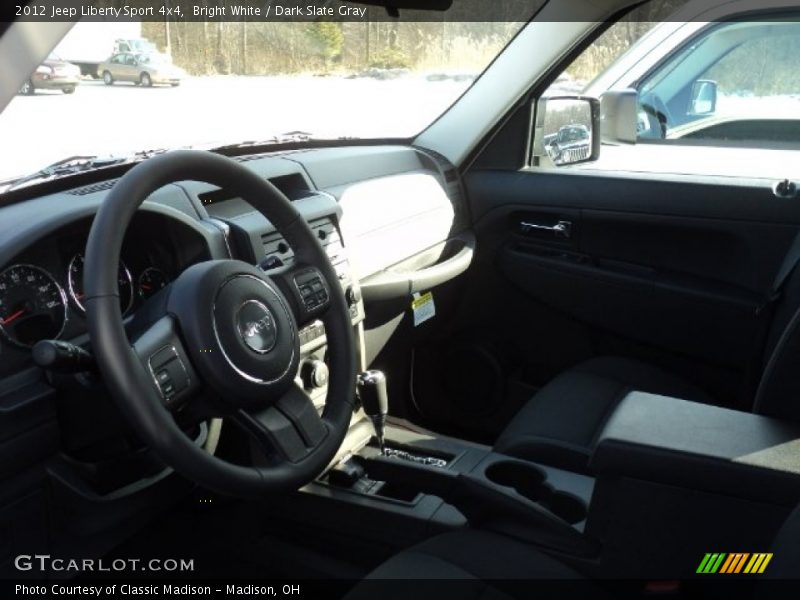 Bright White / Dark Slate Gray 2012 Jeep Liberty Sport 4x4