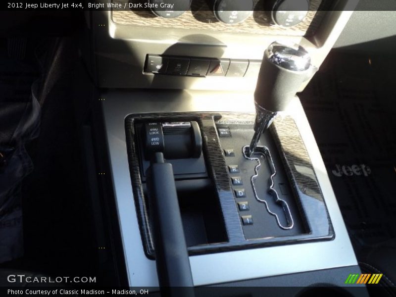 Bright White / Dark Slate Gray 2012 Jeep Liberty Jet 4x4