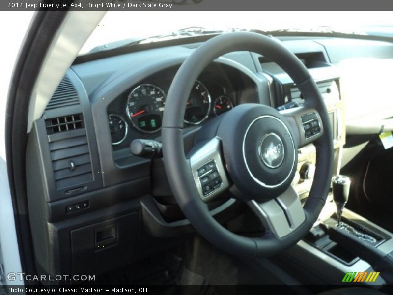 Bright White / Dark Slate Gray 2012 Jeep Liberty Jet 4x4