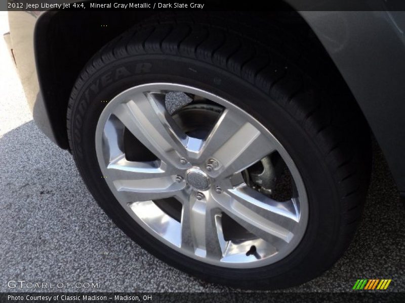 Mineral Gray Metallic / Dark Slate Gray 2012 Jeep Liberty Jet 4x4