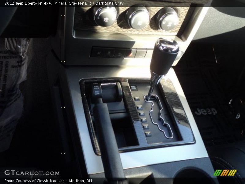 Mineral Gray Metallic / Dark Slate Gray 2012 Jeep Liberty Jet 4x4