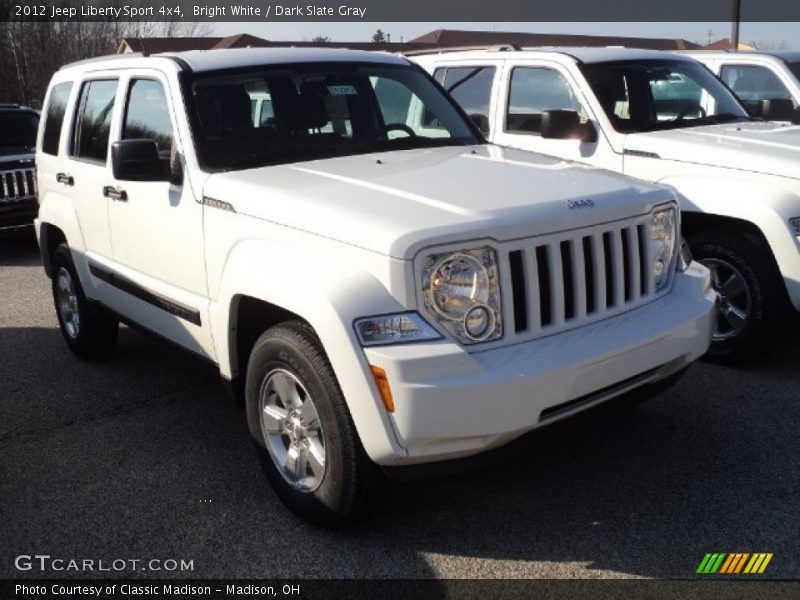 Bright White / Dark Slate Gray 2012 Jeep Liberty Sport 4x4