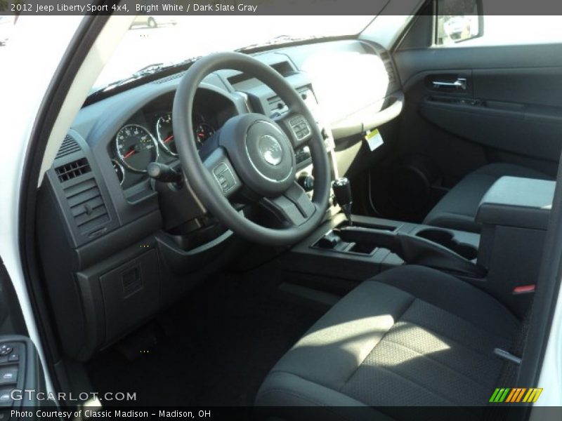 Bright White / Dark Slate Gray 2012 Jeep Liberty Sport 4x4