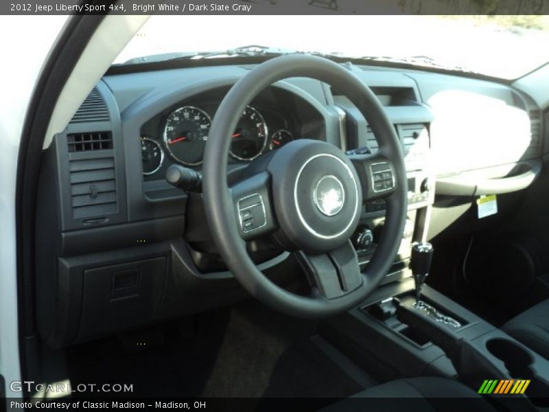Bright White / Dark Slate Gray 2012 Jeep Liberty Sport 4x4
