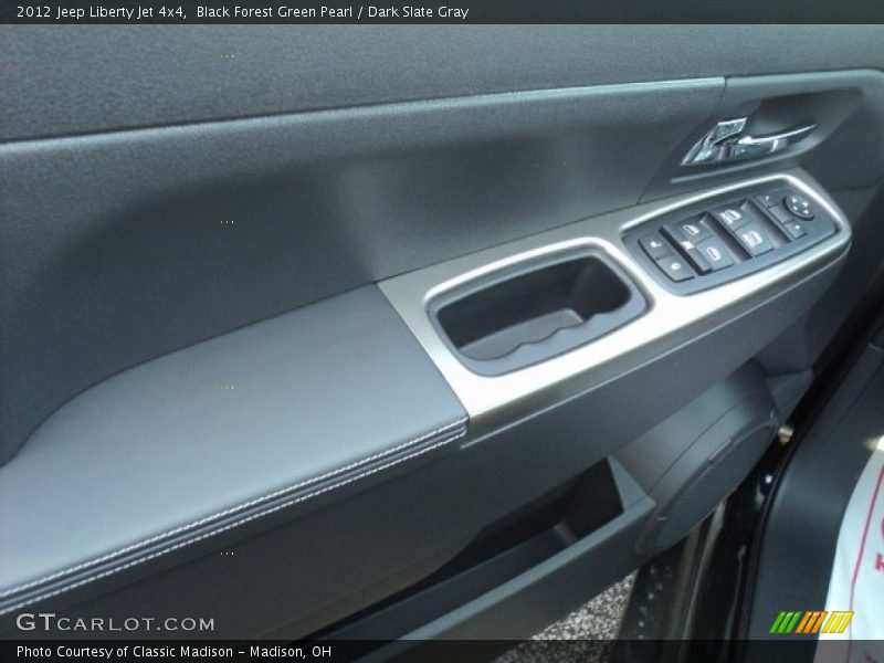 Black Forest Green Pearl / Dark Slate Gray 2012 Jeep Liberty Jet 4x4