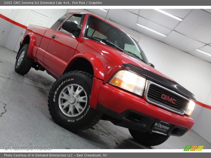 Fire Red / Graphite 2002 GMC Sonoma SLS Extended Cab 4x4