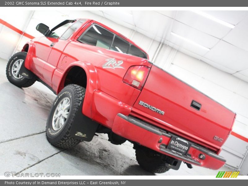 Fire Red / Graphite 2002 GMC Sonoma SLS Extended Cab 4x4