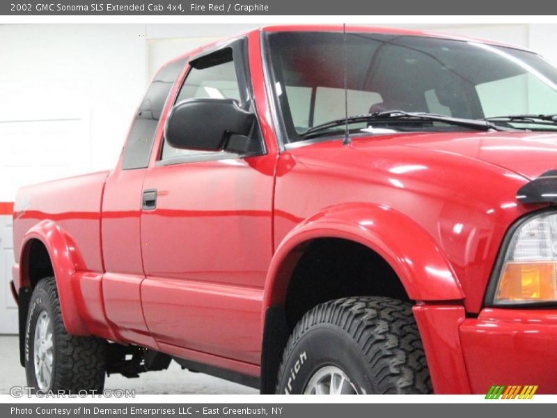 Fire Red / Graphite 2002 GMC Sonoma SLS Extended Cab 4x4