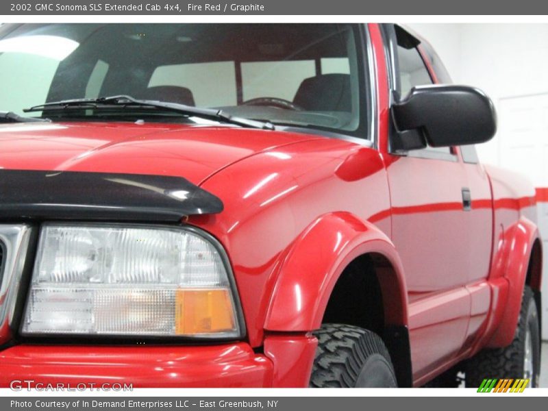Fire Red / Graphite 2002 GMC Sonoma SLS Extended Cab 4x4
