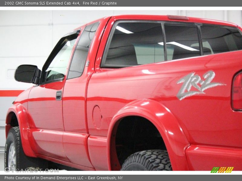 Fire Red / Graphite 2002 GMC Sonoma SLS Extended Cab 4x4