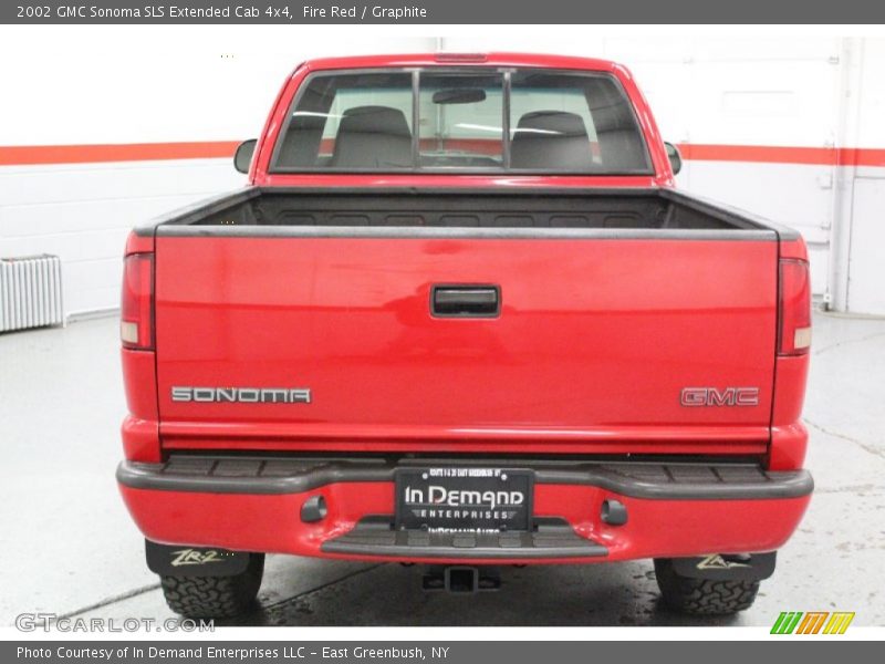 Fire Red / Graphite 2002 GMC Sonoma SLS Extended Cab 4x4