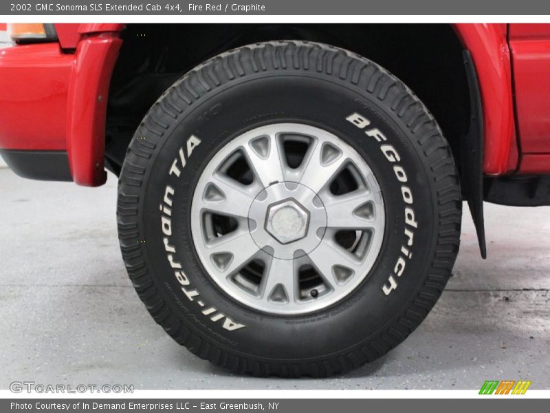 Fire Red / Graphite 2002 GMC Sonoma SLS Extended Cab 4x4