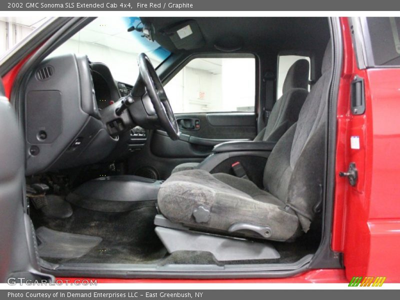 Fire Red / Graphite 2002 GMC Sonoma SLS Extended Cab 4x4