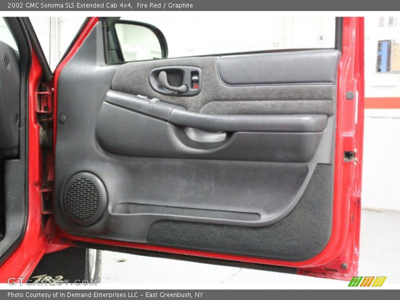 Fire Red / Graphite 2002 GMC Sonoma SLS Extended Cab 4x4