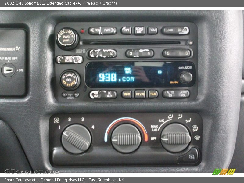 Fire Red / Graphite 2002 GMC Sonoma SLS Extended Cab 4x4