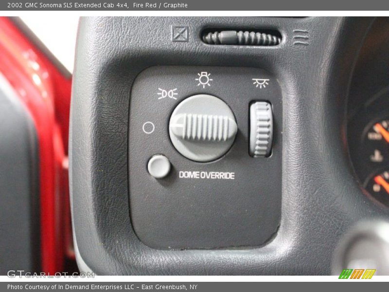 Fire Red / Graphite 2002 GMC Sonoma SLS Extended Cab 4x4