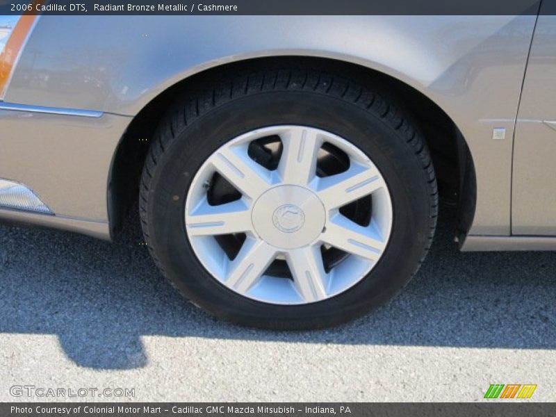 Radiant Bronze Metallic / Cashmere 2006 Cadillac DTS
