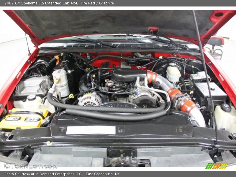 Fire Red / Graphite 2002 GMC Sonoma SLS Extended Cab 4x4