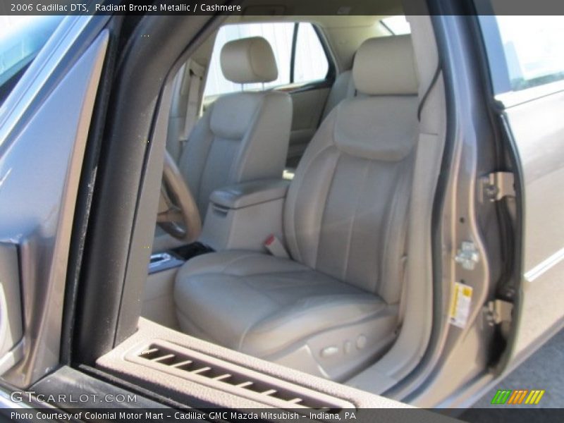 Radiant Bronze Metallic / Cashmere 2006 Cadillac DTS