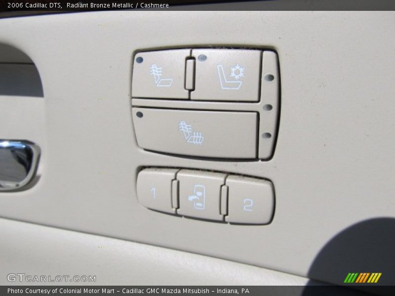 Radiant Bronze Metallic / Cashmere 2006 Cadillac DTS
