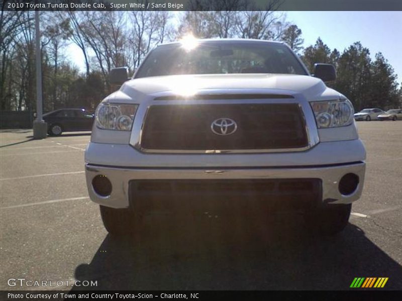 Super White / Sand Beige 2010 Toyota Tundra Double Cab