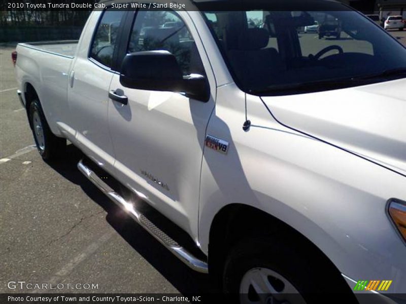 Super White / Sand Beige 2010 Toyota Tundra Double Cab