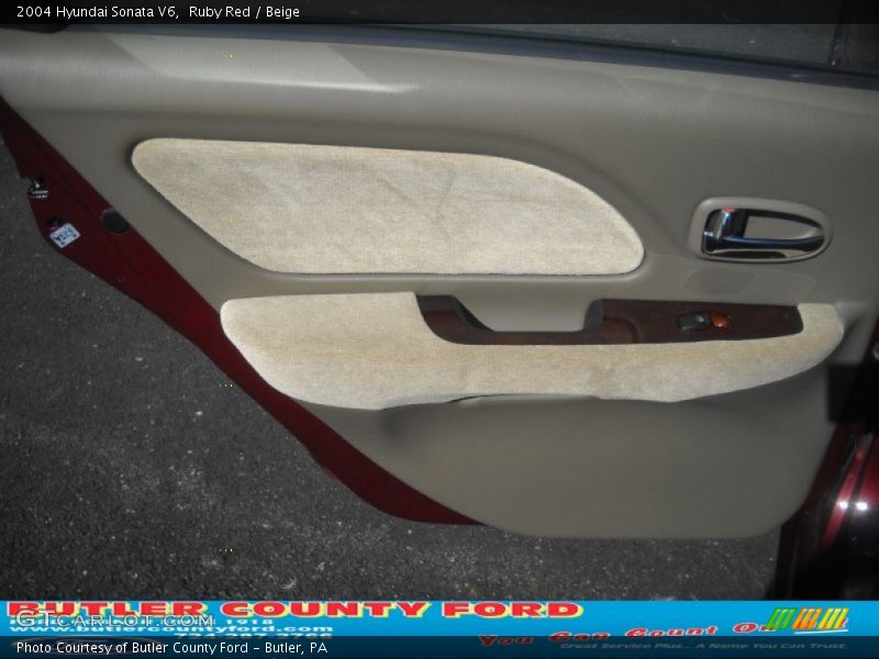 Ruby Red / Beige 2004 Hyundai Sonata V6