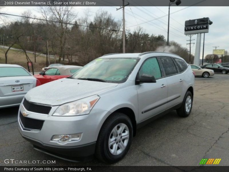 Silver Ice Metallic / Ebony 2009 Chevrolet Traverse LS