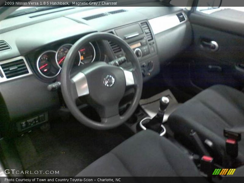 Magnetic Gray / Charcoal 2009 Nissan Versa 1.8 S Hatchback