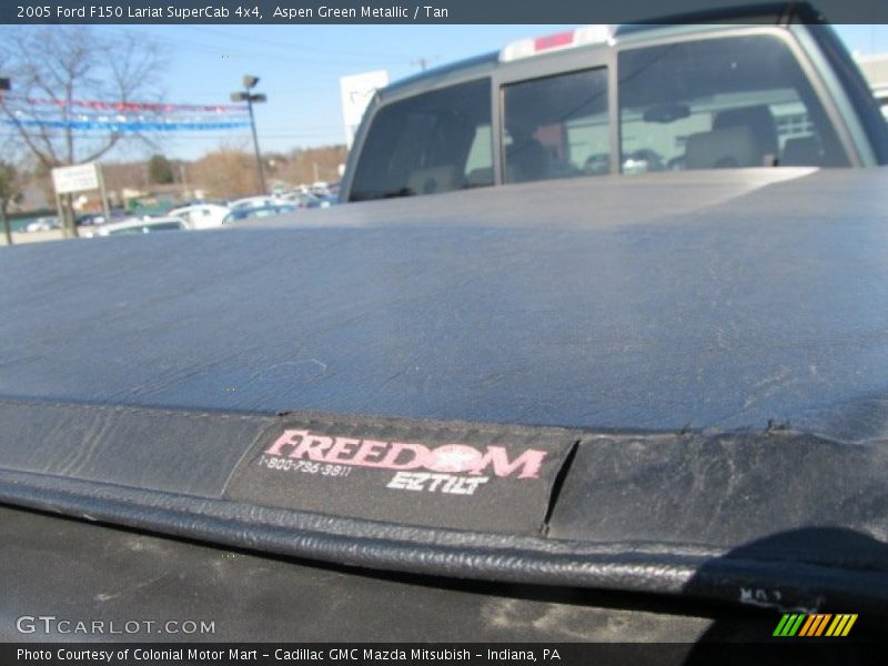 Aspen Green Metallic / Tan 2005 Ford F150 Lariat SuperCab 4x4