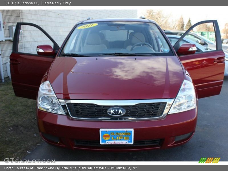 Claret Red / Gray 2011 Kia Sedona LX