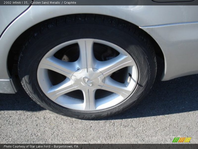 Golden Sand Metallic / Graphite 2002 Infiniti I 35